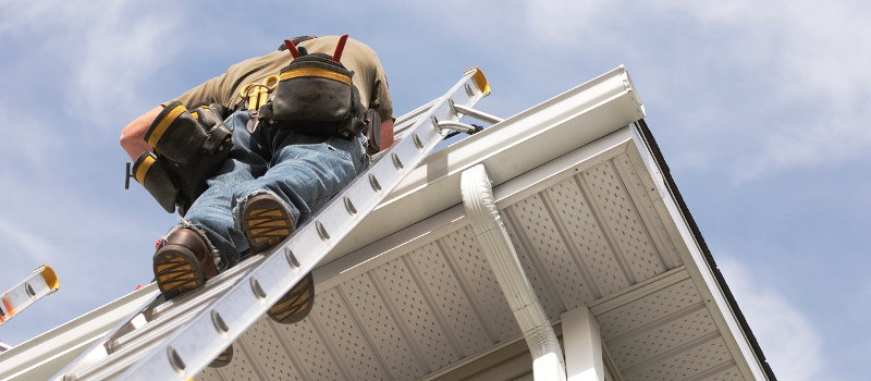 5 Reasons to Hire a Professional Roofer