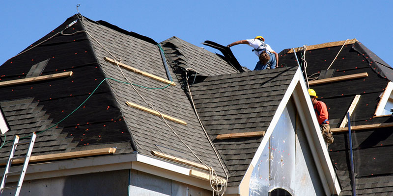 Three Qualities To Look For When Hiring A Roofing Contractor